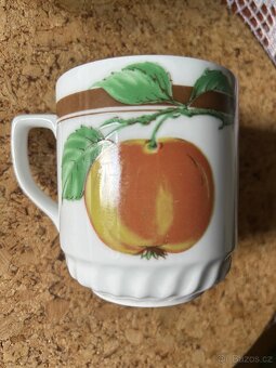 Retro hrnek ovoce - 3