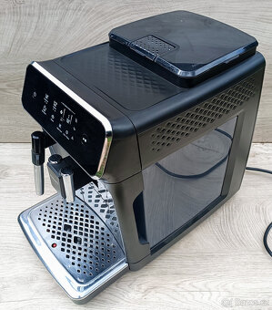 Automatický kávovar Philips EP2221 - zánovní se zárukou - 3