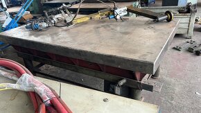 Litinový svařovací stůl více kusů - 3