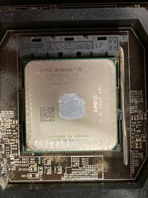 Prodám základní desku MSI 760GM-E51(FX) - 3