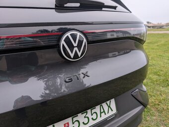 VW ID.4 GTX, 4x4, 10/2022, Matrix full výbava - 3