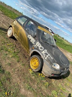 Opel Corsa B pojizdny na dily - 3