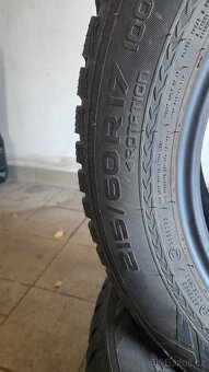 Zimní NOKIAN 215/60 R17 - 3