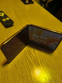 Motorola RAZR 50 ultra - 3