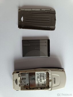 Nokia 6100 - 3