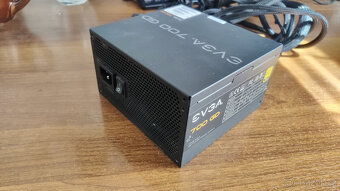 EVGA 700 GD, 80+ GOLD 700W - 3