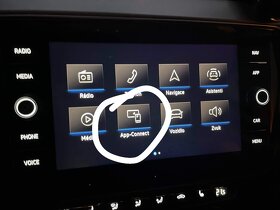Aktivace App-Connect sdílení obrazu z telefonu na display VW - 3