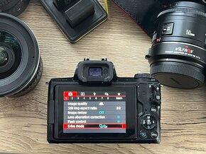 Canon M50 + sada objektivů a příslušenství - 3