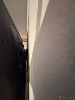 Samsung DM65E - 65” Komerční Digitální Informační - 3