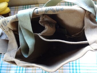 Somračka- taška na plyn.masku ČSLA. - 3