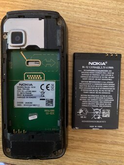 Prodám MT NOKIA5230 s držákem pod sklo. - 3