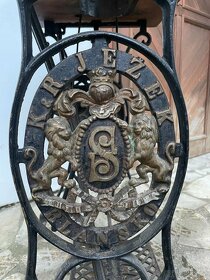 šlapací šicí stroj značka Ježek 1903 - 3