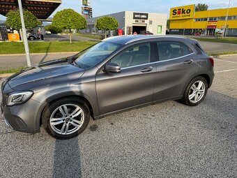 Prodám Mercedes-Benz GLA 180 2019 - 3