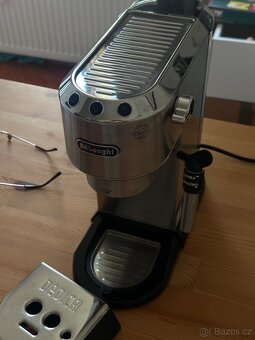 Kávovar Delonghi Dedica EC 685.M - 3