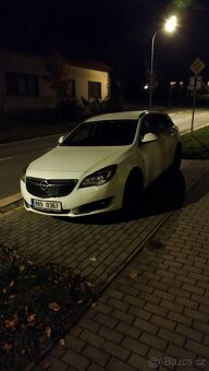 Insignia Sports Touer Combi - 3