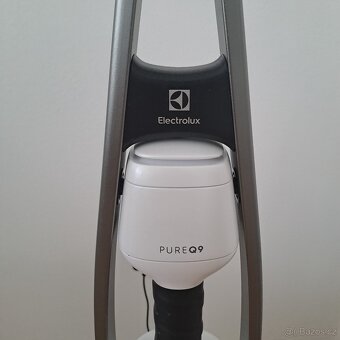 Tyčový vysavač Elektrolux Pure Q9 - 3