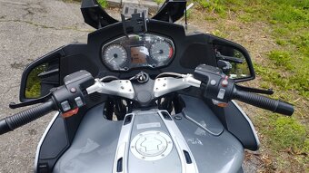 BMW R1200 RT     RV 2006    115000KČ - 3