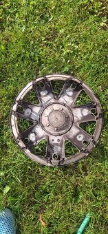 Poklice Ford 15" originál použitá. - 3
