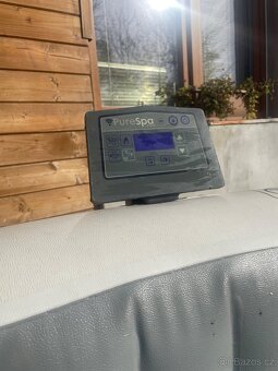 Vířivka Intex Pure SPA Bubble Massage Greywood Deluxe - 3