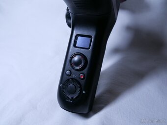 Gimbal Zhiyun Weebill S – funkční, drobná vada joysticku - 3
