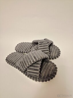 Nové dámské pantofle,  velikost 38-39 - 3