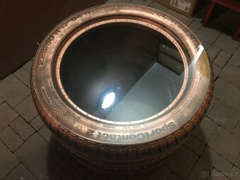 Stolek z pneumatik - 3