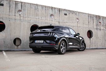 Ford Mustang Mach-E / ODPOČET - 3