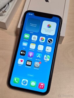 iPhone 11 64gb černý komplet - 3