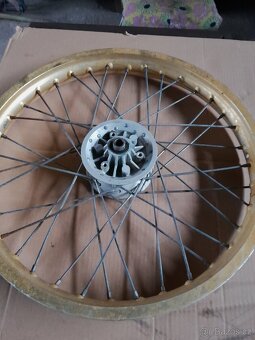 KTM , Rotax,kolo - 3