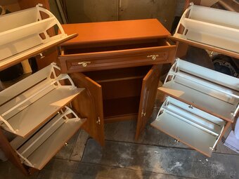 Prodam chodbovy nábytek - 3