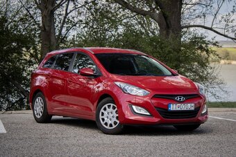 Hyundai i30 CW 1.4i MPI 16V DOHC Classic - 3