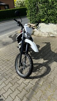 Yamaha WR 125R - 3