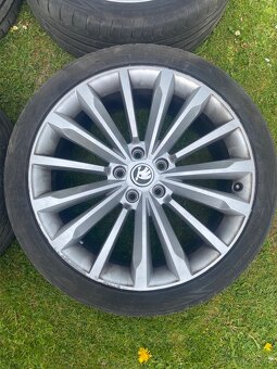 Skoda Trinity R19, 5x112 - 3