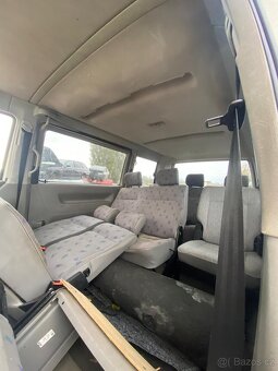Utopená Volkswagenu caravella na díly - 3