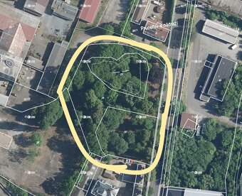 Pronájem velké zahrady s vlastním rybníkem - 3