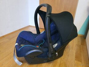 Autosedačka Maxi-Cosi Cabriofix + isofix FamilyFix - 3
