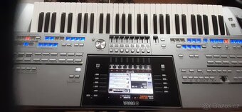 Yamaha Tyros 5 - 3