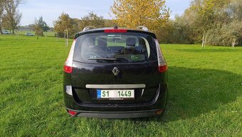 Renault Grand Scénic 1,5 DCI Privilege 7Míst 81KW - 3