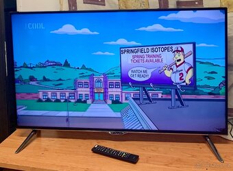 4K Ultra HD Smart Panasonic TV - 3