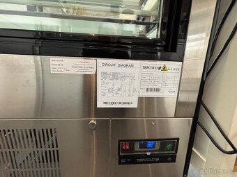 Chladicí vytrína TEFCOLD LPD 1203 F Black - 3