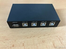 Přepínatelný USB rozbočovač - 3