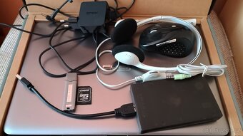 Asus - 3