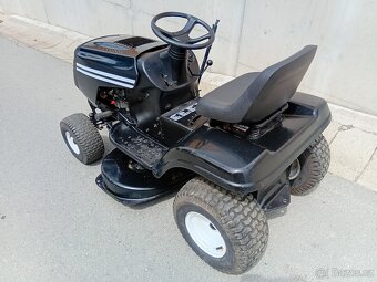 Prodám zahradní traktor Partner 15hp - 3
