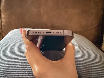 iPhone 14pro 265g fialový - 3