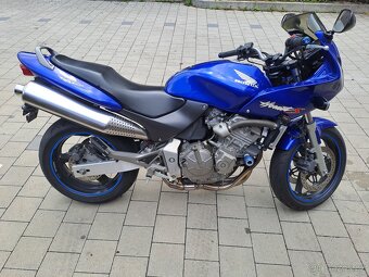 Honda Hornet 600S - 3