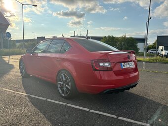 Škoda Octavia RS 2.0TSI 180Kw - 3