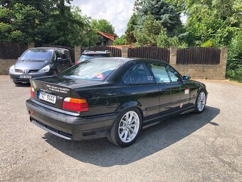 Bmw E36 V8 závodní - 3