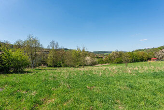 Prodej stavebního pozemku 2014 m² Horní Poříčí - 3