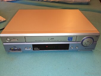 Panasonic NV-HV60,JVC HR- J582,LG 2778,Sencor,Philips, LG - 3