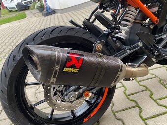 KTM 125 Duke - 3